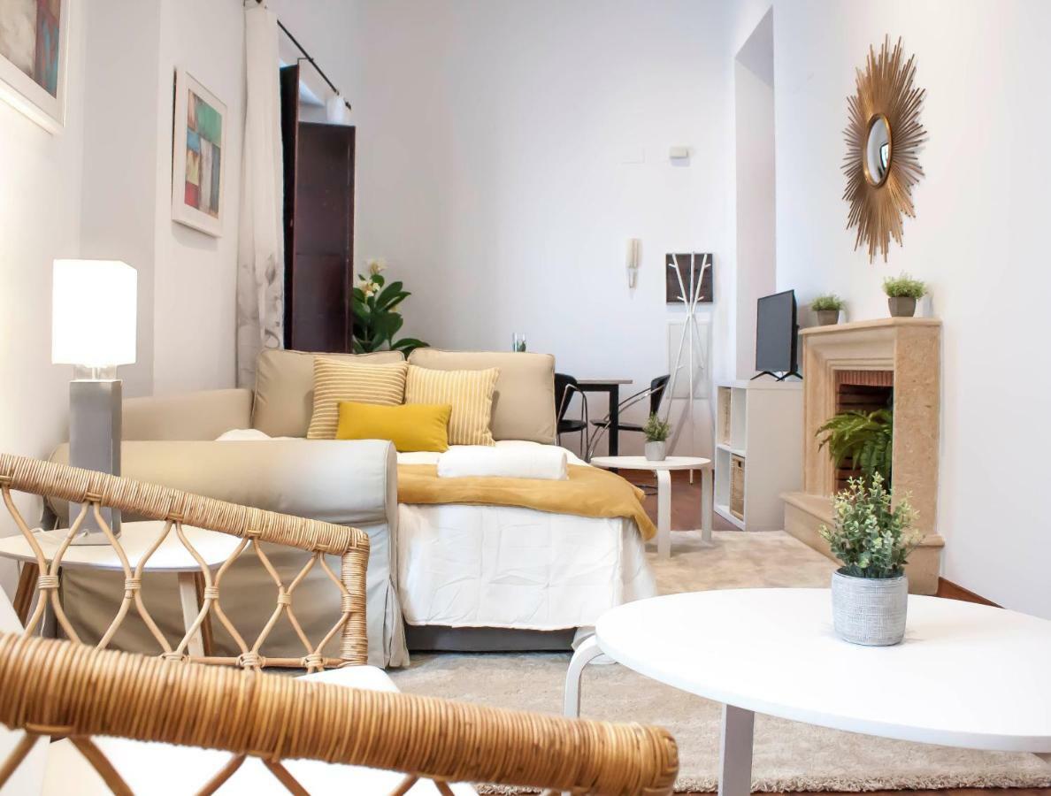 Abades Giralda Deluxe By Valcambre Apartment เซบีญา ภายนอก รูปภาพ